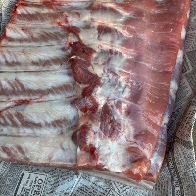 SVEŽA SLANINA SA KOSKOM - 1kg