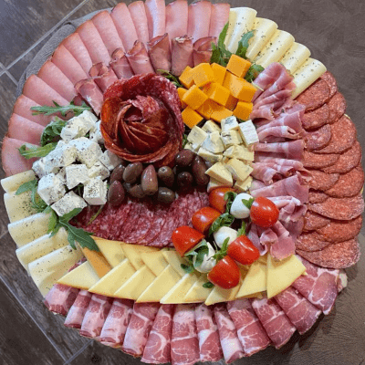 Oval suhomesnatih proizvoda sa sirevima - 1kg